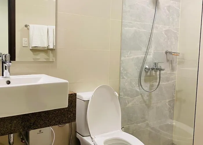 Savvy Combined 6br Near Okada *